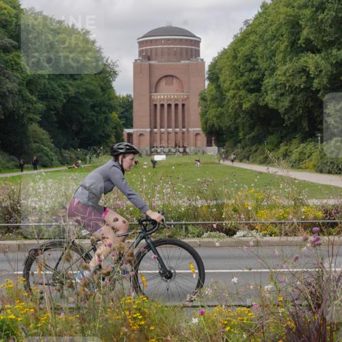 14.09.2025 - Stadtparktriathlon Michael Burmester http://msf.ph/oto/8904785 14.09.2025 11:43:49 Radfahren 932, 1081, 1097, 1112 meine-sportfotos.de