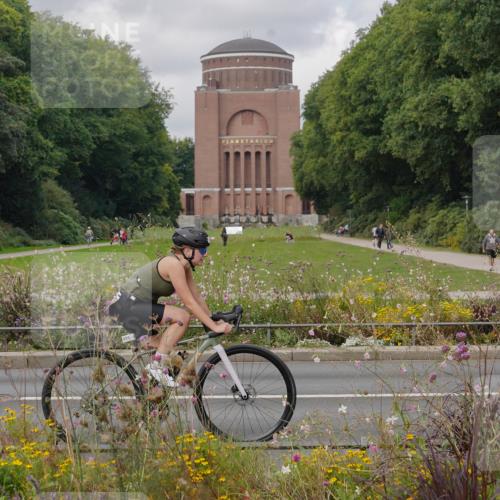 14.09.2025 - Stadtparktriathlon Michael Burmester http://msf.ph/oto/8904803 14.09.2025 11:44:43 Radfahren 938, 995, 1018, 1043, 1080, 1102 meine-sportfotos.de