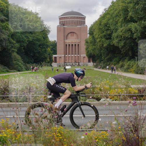 14.09.2025 - Stadtparktriathlon Michael Burmester http://msf.ph/oto/8904804 14.09.2025 11:44:46 Radfahren 995, 1018, 1043, 1080, 1102 meine-sportfotos.de