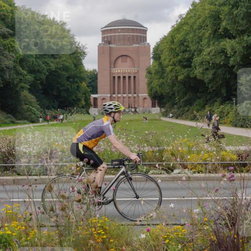 14.09.2025 - Stadtparktriathlon Michael Burmester http://msf.ph/oto/8904809 14.09.2025 11:45:00 Radfahren 987, 1048, 1107 meine-sportfotos.de