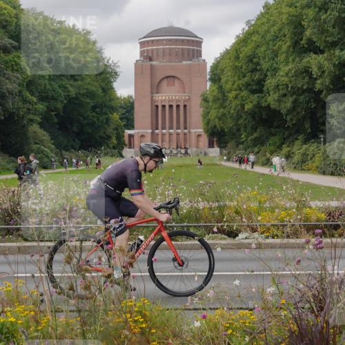 14.09.2025 - Stadtparktriathlon Michael Burmester http://msf.ph/oto/8904822 14.09.2025 11:46:12 Radfahren 1046, 1067, 1096, 1099 meine-sportfotos.de