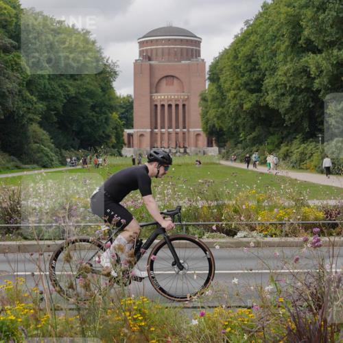 14.09.2025 - Stadtparktriathlon Michael Burmester http://msf.ph/oto/8904824 14.09.2025 11:46:18 Radfahren 943, 1046, 1067, 1086, 1099 meine-sportfotos.de