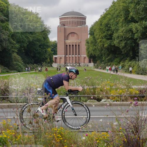 14.09.2025 - Stadtparktriathlon Michael Burmester http://msf.ph/oto/8904827 14.09.2025 11:46:26 Radfahren 943, 1062, 1065, 1086 meine-sportfotos.de