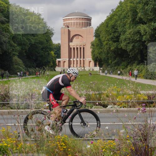 14.09.2025 - Stadtparktriathlon Michael Burmester http://msf.ph/oto/8904836 14.09.2025 11:46:50 Radfahren 984, 1087 meine-sportfotos.de