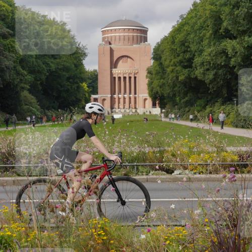 14.09.2025 - Stadtparktriathlon Michael Burmester http://msf.ph/oto/8904837 14.09.2025 11:46:51 Radfahren 984, 1087 meine-sportfotos.de