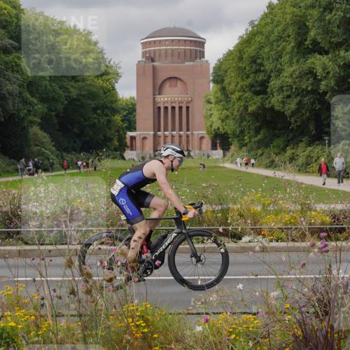 14.09.2025 - Stadtparktriathlon Michael Burmester http://msf.ph/oto/8904840 14.09.2025 11:47:05 Radfahren 937, 940, 955, 1060, 1069, 1073, 1091, 1110, 1120 meine-sportfotos.de