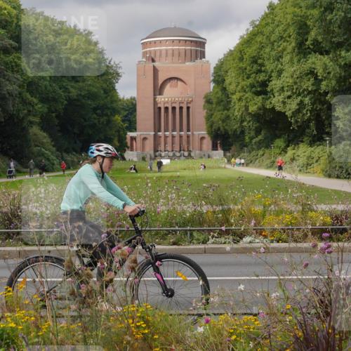 14.09.2025 - Stadtparktriathlon Michael Burmester http://msf.ph/oto/8904848 14.09.2025 11:47:18 Radfahren 998, 1016, 1036, 1095 meine-sportfotos.de