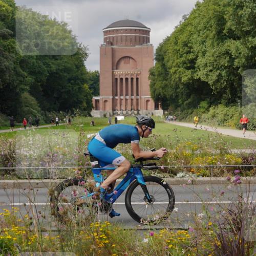 14.09.2025 - Stadtparktriathlon Michael Burmester http://msf.ph/oto/8904850 14.09.2025 11:47:26 Radfahren 1036, 1095, 1108 meine-sportfotos.de