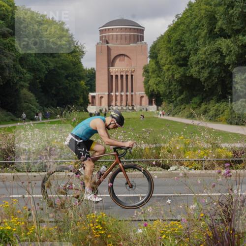 14.09.2025 - Stadtparktriathlon Michael Burmester http://msf.ph/oto/8904855 14.09.2025 11:48:02 Radfahren 927, 952, 960, 1049, 1116 meine-sportfotos.de