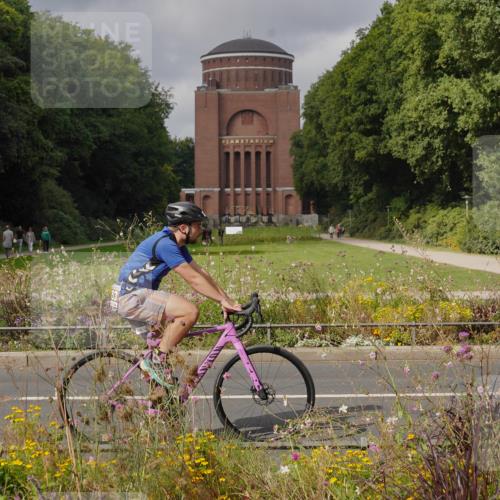 14.09.2025 - Stadtparktriathlon Michael Burmester http://msf.ph/oto/8904866 14.09.2025 11:48:26 Radfahren 964, 967, 968, 1053, 1089 meine-sportfotos.de