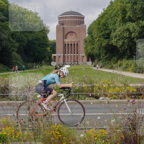 14.09.2025 - Stadtparktriathlon Michael Burmester http://msf.ph/oto/8904869 14.09.2025 11:48:41 Radfahren 950, 951, 992, 1022, 1071 meine-sportfotos.de