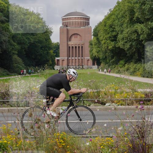 14.09.2025 - Stadtparktriathlon Michael Burmester http://msf.ph/oto/8904873 14.09.2025 11:48:49 Radfahren 1019, 1022, 1071 meine-sportfotos.de