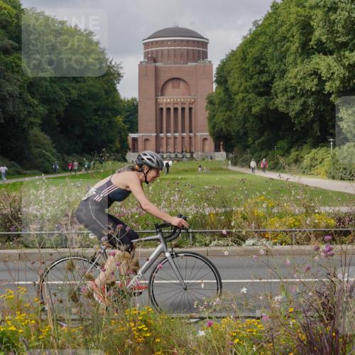 14.09.2025 - Stadtparktriathlon Michael Burmester http://msf.ph/oto/8904877 14.09.2025 11:49:05 Radfahren 942, 945, 957, 966, 1072, 1076, 1092 meine-sportfotos.de