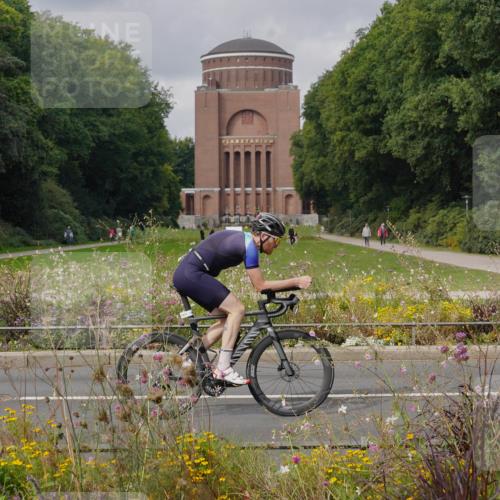 14.09.2025 - Stadtparktriathlon Michael Burmester http://msf.ph/oto/8904881 14.09.2025 11:49:12 Radfahren 945, 966, 1001, 1002, 1072, 1076, 1082, 1092, 1113 meine-sportfotos.de
