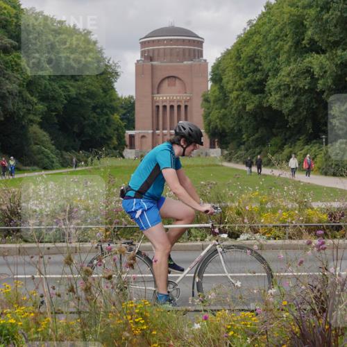 14.09.2025 - Stadtparktriathlon Michael Burmester http://msf.ph/oto/8904890 14.09.2025 11:49:45 Radfahren 1015, 1061, 1098, 1119 meine-sportfotos.de