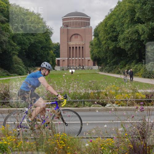 14.09.2025 - Stadtparktriathlon Michael Burmester http://msf.ph/oto/8904896 14.09.2025 11:50:09 Radfahren 935, 958, 969, 978, 979, 1075, 1077, 1084, 1103, 1121 meine-sportfotos.de