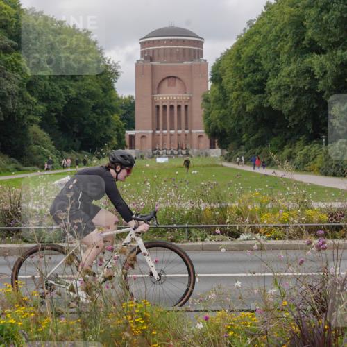 14.09.2025 - Stadtparktriathlon Michael Burmester http://msf.ph/oto/8904910 14.09.2025 11:50:56 Radfahren 926, 936, 980, 1000, 1026, 1027, 1029, 1059, 1112 meine-sportfotos.de