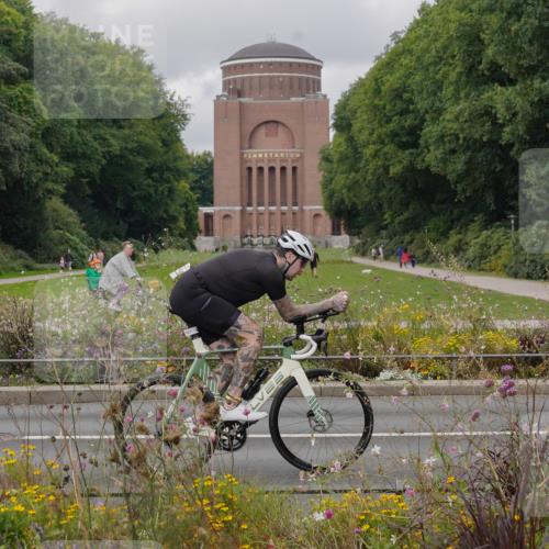 14.09.2025 - Stadtparktriathlon Michael Burmester http://msf.ph/oto/8904913 14.09.2025 11:51:00 Radfahren 926, 936, 980, 1000, 1026, 1027, 1059, 1112 meine-sportfotos.de
