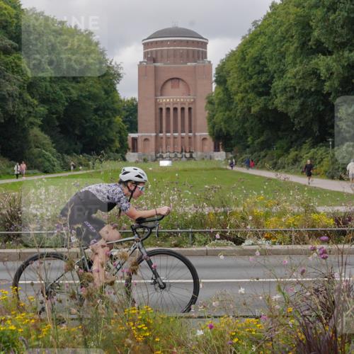 14.09.2025 - Stadtparktriathlon Michael Burmester http://msf.ph/oto/8904922 14.09.2025 11:51:21 Radfahren 962, 976, 994, 1040, 1043, 1057, 1080, 1083, 1101 meine-sportfotos.de