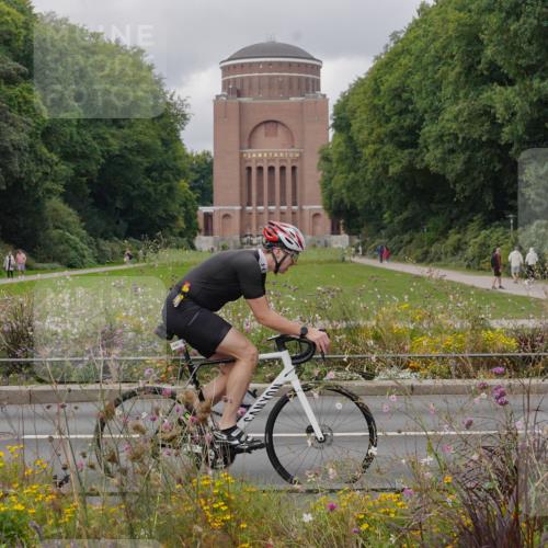 14.09.2025 - Stadtparktriathlon Michael Burmester http://msf.ph/oto/8904926 14.09.2025 11:51:26 Radfahren 976, 994, 1040, 1043, 1057, 1080, 1083 meine-sportfotos.de