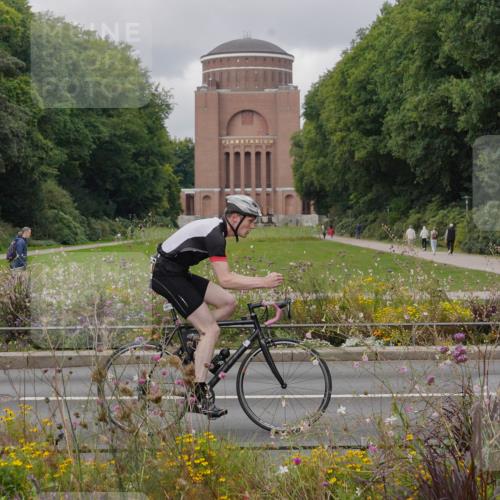 14.09.2025 - Stadtparktriathlon Michael Burmester http://msf.ph/oto/8904929 14.09.2025 11:51:42 Radfahren 961, 985, 1051, 1079, 1102 meine-sportfotos.de