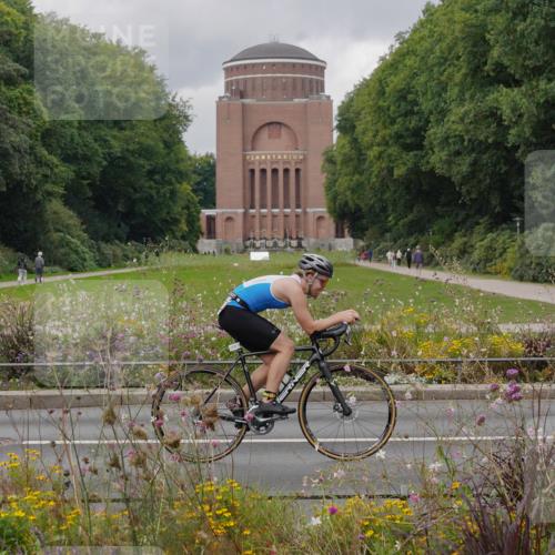 14.09.2025 - Stadtparktriathlon Michael Burmester http://msf.ph/oto/8904940 14.09.2025 11:52:21 Radfahren 932, 982, 989, 1020, 1078, 1094, 1107 meine-sportfotos.de