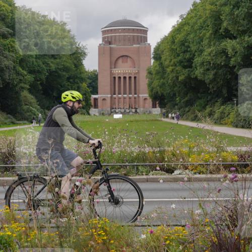 14.09.2025 - Stadtparktriathlon Michael Burmester http://msf.ph/oto/8904946 14.09.2025 11:52:35 Radfahren 938, 1048, 1054, 1067, 1117 meine-sportfotos.de