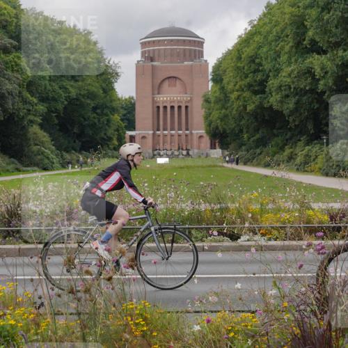 14.09.2025 - Stadtparktriathlon Michael Burmester http://msf.ph/oto/8904952 14.09.2025 11:52:53 Radfahren 996, 997, 1009, 1055 meine-sportfotos.de