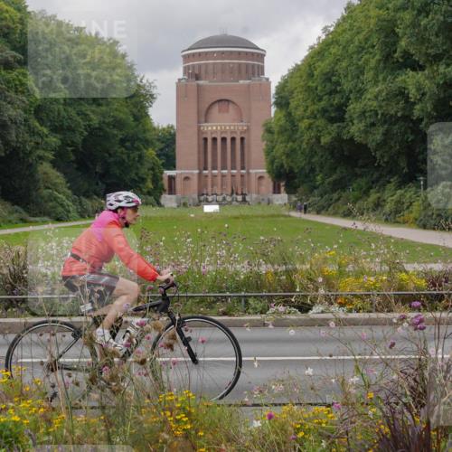14.09.2025 - Stadtparktriathlon Michael Burmester http://msf.ph/oto/8904954 14.09.2025 11:52:58 Radfahren 996, 997, 1009, 1018, 1055 meine-sportfotos.de