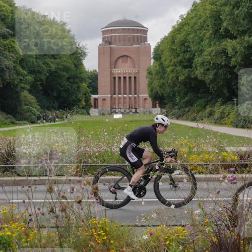 14.09.2025 - Stadtparktriathlon Michael Burmester http://msf.ph/oto/8904957 14.09.2025 11:53:09 Radfahren 944, 946, 963, 1017, 1018, 1033, 1047, 1064, 1085, 1125 meine-sportfotos.de