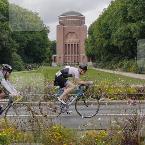 14.09.2025 - Stadtparktriathlon Michael Burmester http://msf.ph/oto/8904958 14.09.2025 11:53:10 Radfahren 944, 946, 963, 1017, 1018, 1033, 1039, 1047, 1064, 1085, 1125 meine-sportfotos.de
