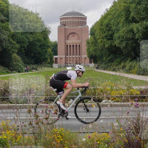 14.09.2025 - Stadtparktriathlon Michael Burmester http://msf.ph/oto/8904960 14.09.2025 11:53:15 Radfahren 946, 1017, 1039, 1047, 1064, 1085, 1125 meine-sportfotos.de