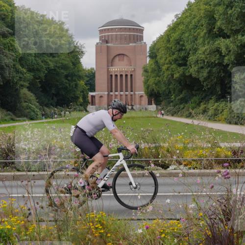 14.09.2025 - Stadtparktriathlon Michael Burmester http://msf.ph/oto/8904968 14.09.2025 11:53:46 Radfahren 995, 1031, 1046, 1062, 1063, 1069, 1086, 1099 meine-sportfotos.de