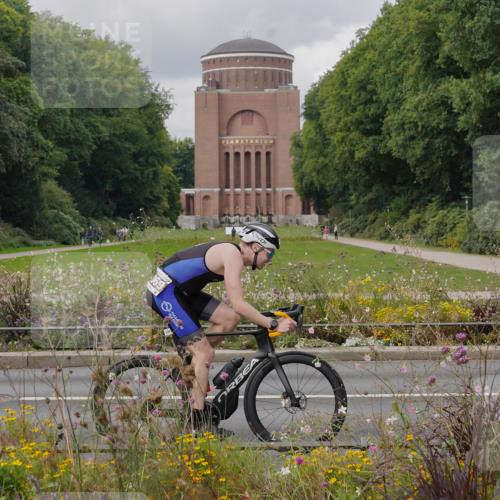 14.09.2025 - Stadtparktriathlon Michael Burmester http://msf.ph/oto/8904970 14.09.2025 11:53:50 Radfahren 995, 1031, 1046, 1062, 1069, 1086, 1099 meine-sportfotos.de