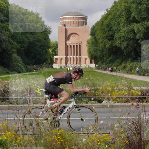 14.09.2025 - Stadtparktriathlon Michael Burmester http://msf.ph/oto/8904983 14.09.2025 11:54:25 Radfahren 1025, 1120, 1209 meine-sportfotos.de