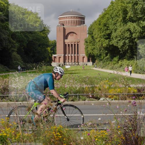 14.09.2025 - Stadtparktriathlon Michael Burmester http://msf.ph/oto/8904992 14.09.2025 11:55:00 Radfahren 939, 1035, 1073, 1095, 1162 meine-sportfotos.de