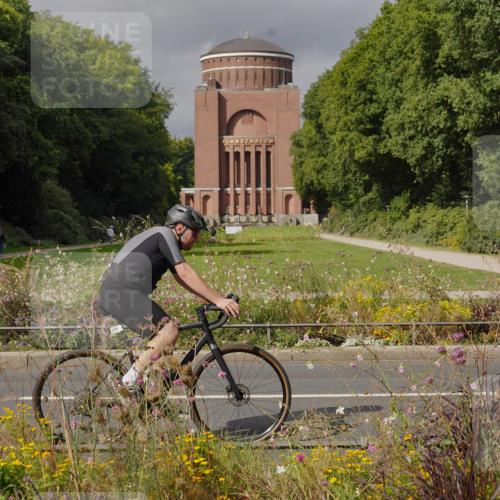14.09.2025 - Stadtparktriathlon Michael Burmester http://msf.ph/oto/8904994 14.09.2025 11:55:26 Radfahren 1108, 1116 meine-sportfotos.de