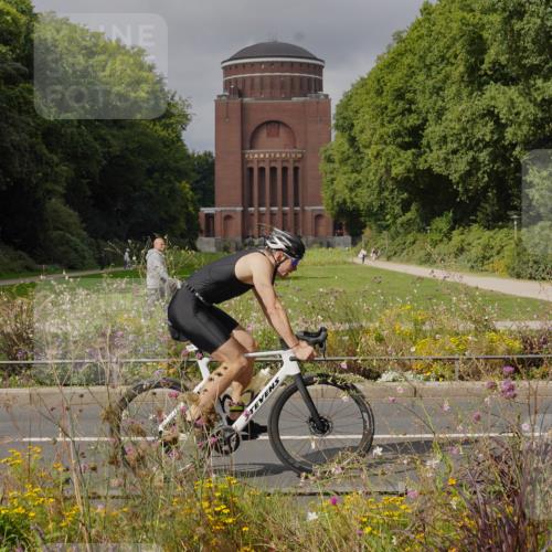 14.09.2025 - Stadtparktriathlon Michael Burmester http://msf.ph/oto/8905002 14.09.2025 11:55:44 Radfahren 955, 1049, 1056, 1092, 1164, 1173, 1174, 1186, 1194 meine-sportfotos.de