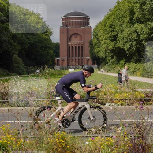14.09.2025 - Stadtparktriathlon Michael Burmester http://msf.ph/oto/8905005 14.09.2025 11:55:50 Radfahren 984, 998, 1056, 1173, 1174 meine-sportfotos.de