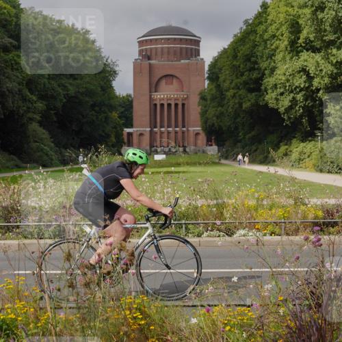 14.09.2025 - Stadtparktriathlon Michael Burmester http://msf.ph/oto/8905009 14.09.2025 11:56:05 Radfahren 937, 1014, 1076, 1082, 1113, 1214 meine-sportfotos.de