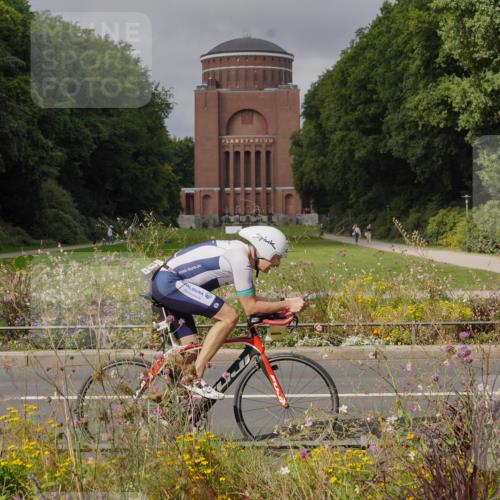 14.09.2025 - Stadtparktriathlon Michael Burmester http://msf.ph/oto/8905010 14.09.2025 11:56:07 Radfahren 937, 1014, 1022, 1082, 1113, 1214 meine-sportfotos.de
