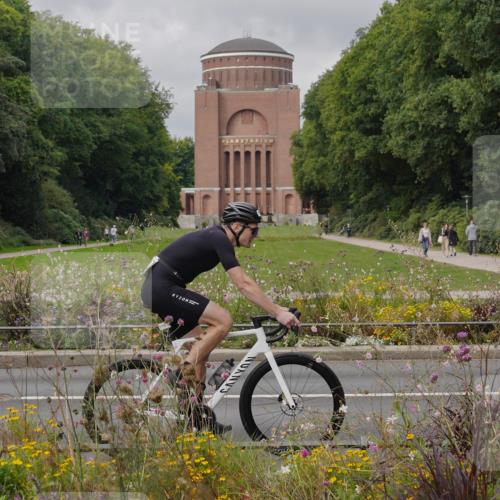 14.09.2025 - Stadtparktriathlon Michael Burmester http://msf.ph/oto/8905017 14.09.2025 11:56:31 Radfahren 960, 1023, 1119, 1133, 1172 meine-sportfotos.de