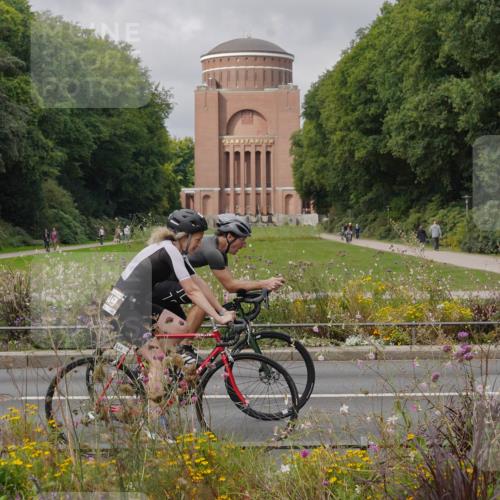 14.09.2025 - Stadtparktriathlon Michael Burmester http://msf.ph/oto/8905022 14.09.2025 11:56:44 Radfahren 949, 964, 1053, 1071, 1144, 1217 meine-sportfotos.de