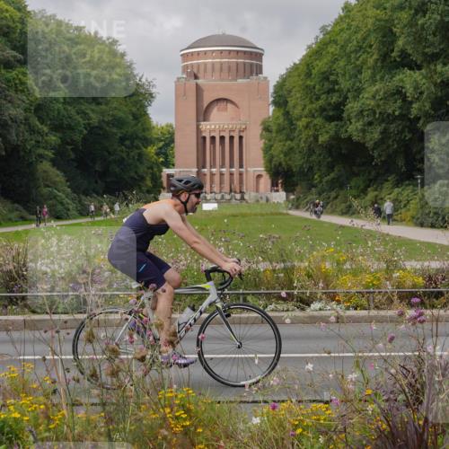 14.09.2025 - Stadtparktriathlon Michael Burmester http://msf.ph/oto/8905023 14.09.2025 11:56:45 Radfahren 949, 964, 1053, 1071, 1123, 1144, 1217 meine-sportfotos.de