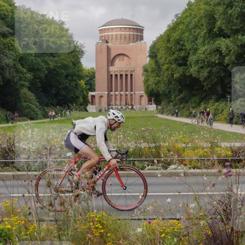 14.09.2025 - Stadtparktriathlon Michael Burmester http://msf.ph/oto/8905026 14.09.2025 11:56:54 Radfahren 924, 927, 1077, 1088, 1123, 1217 meine-sportfotos.de