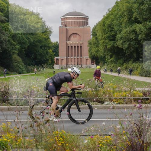 14.09.2025 - Stadtparktriathlon Michael Burmester http://msf.ph/oto/8905031 14.09.2025 11:57:06 Radfahren 952, 1016, 1050, 1129, 1146, 1189 meine-sportfotos.de