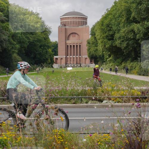 14.09.2025 - Stadtparktriathlon Michael Burmester http://msf.ph/oto/8905033 14.09.2025 11:57:08 Radfahren 952, 1016, 1050, 1129, 1146, 1189, 1205 meine-sportfotos.de