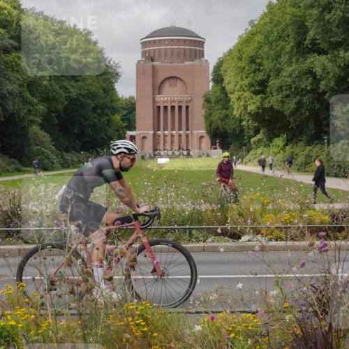 14.09.2025 - Stadtparktriathlon Michael Burmester http://msf.ph/oto/8905035 14.09.2025 11:57:12 Radfahren 952, 1016, 1050, 1129, 1132, 1189, 1203, 1205, 1211 meine-sportfotos.de