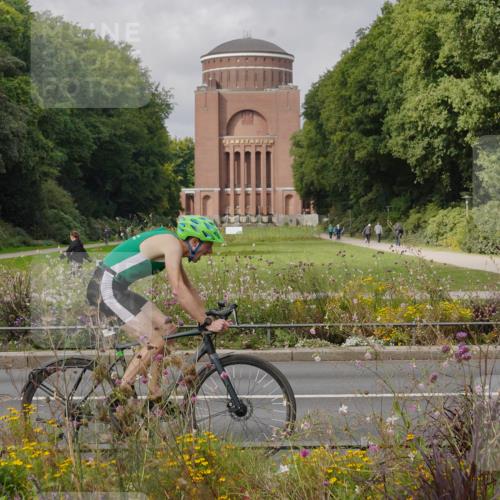 14.09.2025 - Stadtparktriathlon Michael Burmester http://msf.ph/oto/8905039 14.09.2025 11:57:19 Radfahren 1124, 1132, 1147, 1203, 1205, 1211, 1212 meine-sportfotos.de