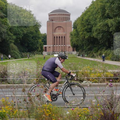 14.09.2025 - Stadtparktriathlon Michael Burmester http://msf.ph/oto/8905066 14.09.2025 11:58:41 Radfahren 972, 1059, 1066, 1097, 1102, 1128, 1156, 1193 meine-sportfotos.de